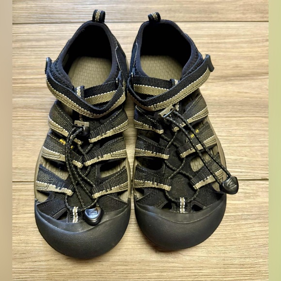 Keen Black and Tan Adventure Sandals - Picture 1 of 6